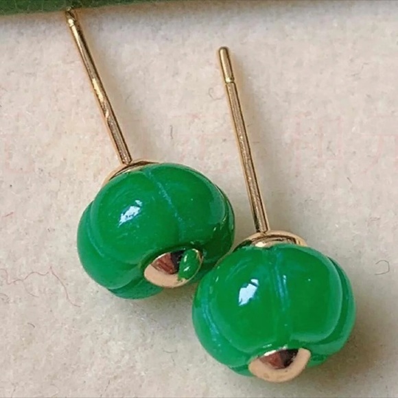 Gold Green Jade Stud Earrings - Picture 4 of 5